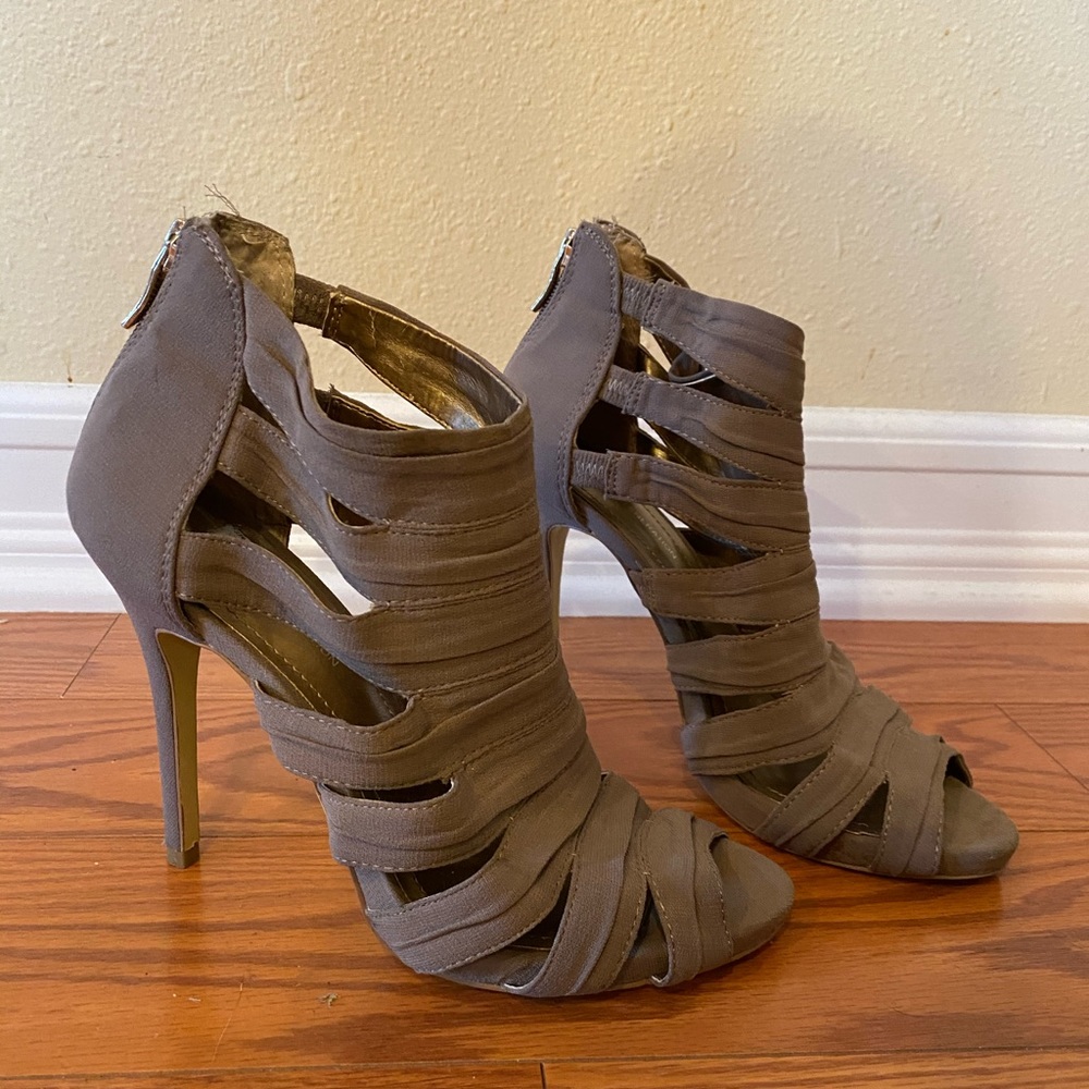 BCBG Nude/Mauve Stilettos